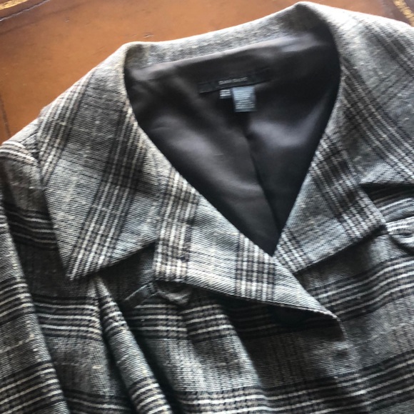 Jacket - Picture 3 of 4